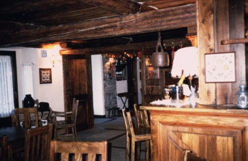 Hotel Tavernier Courmayeur Exteriör bild