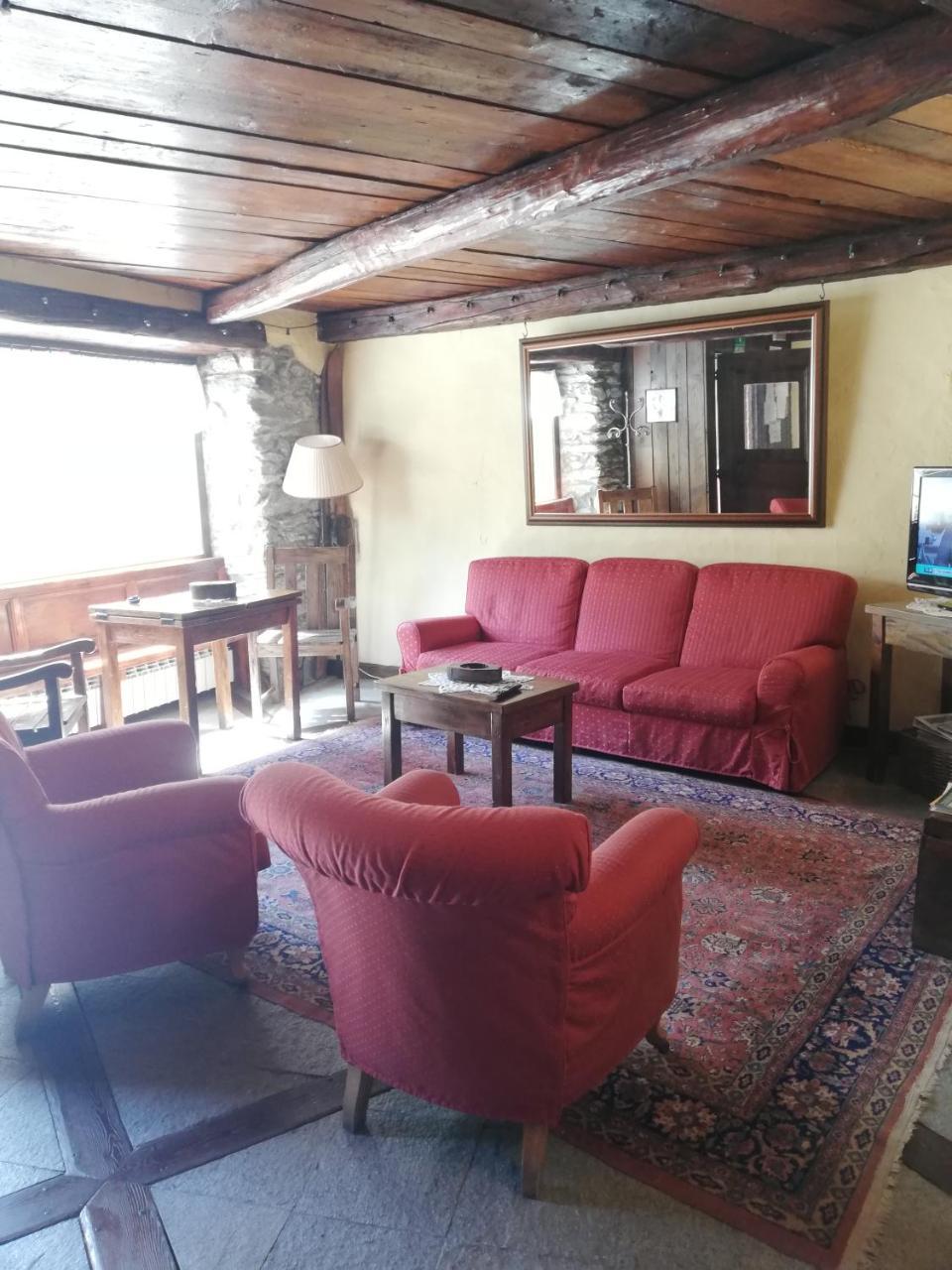 Hotel Tavernier Courmayeur Exteriör bild