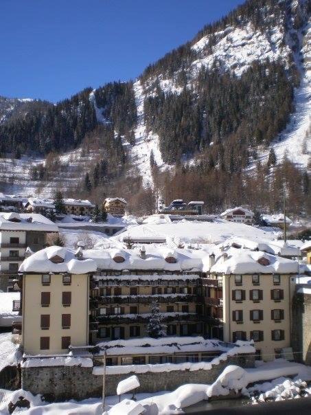 Hotel Tavernier Courmayeur Exteriör bild